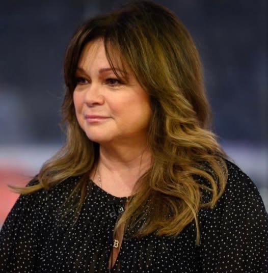 Valerie Bertinelli introduces her new boyfriend, two years after the pain of her divorce